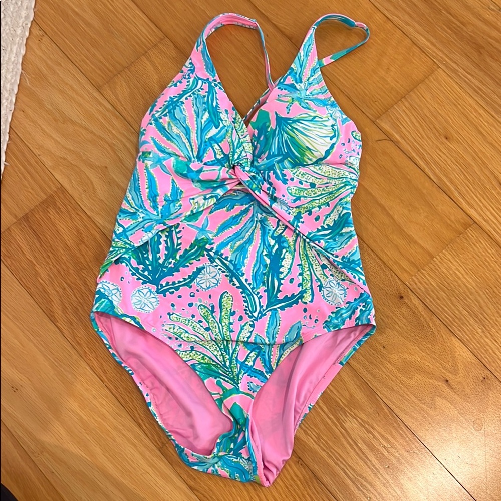 Lilly Pulitzer Swimwear in Pink and Blue Size 6